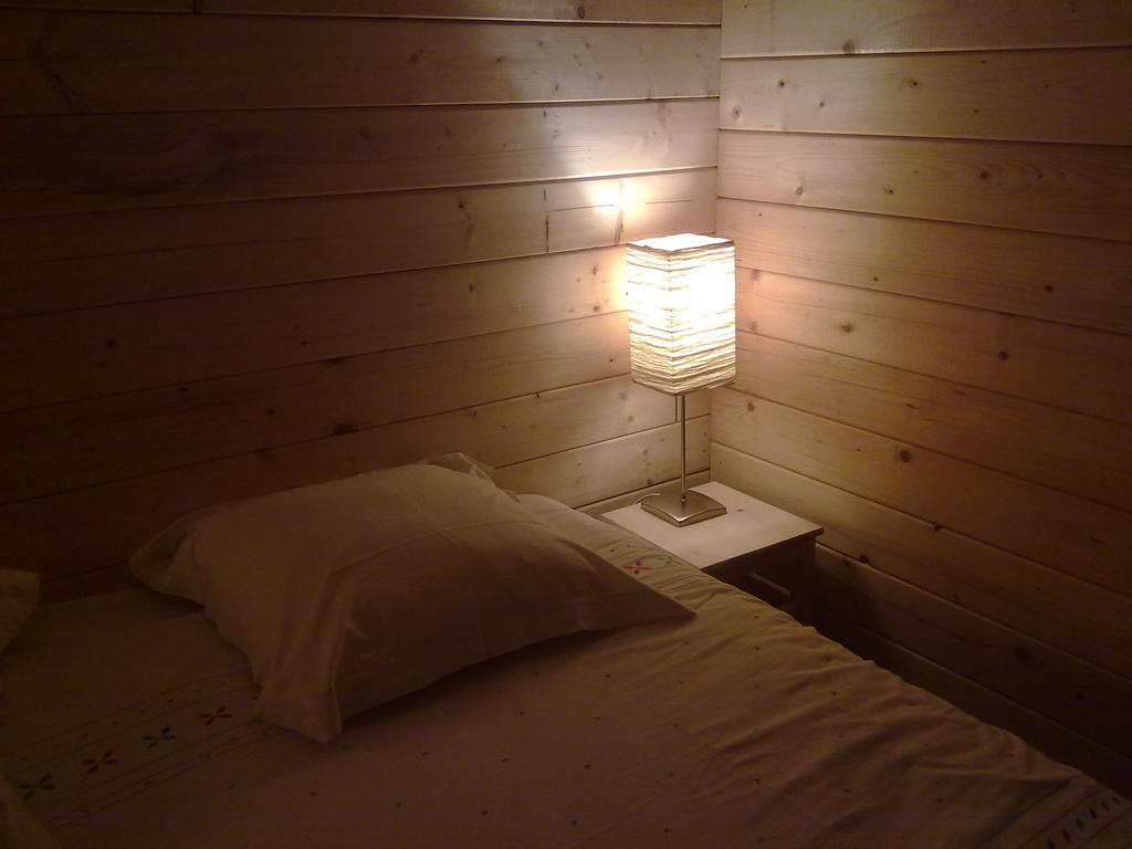 Gites De La Croisee Des Chemins - Piscine Chauffee - Spa, Hammam Et Sauna Izeaux Kamer foto